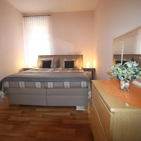 Apartment Ferienwohnung In Der Altstadt *